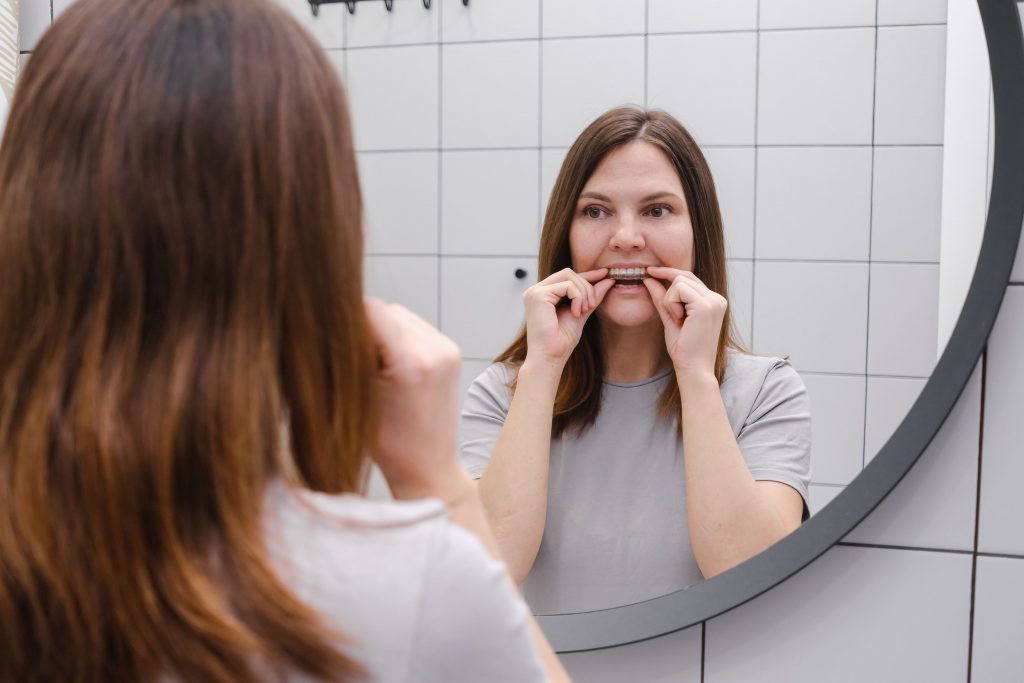 Invisible orthodontics in panama